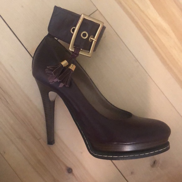 Burgundy heel - Picture 3 of 3